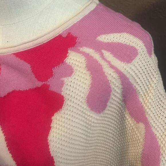 Chicos - Picture 9 of 12